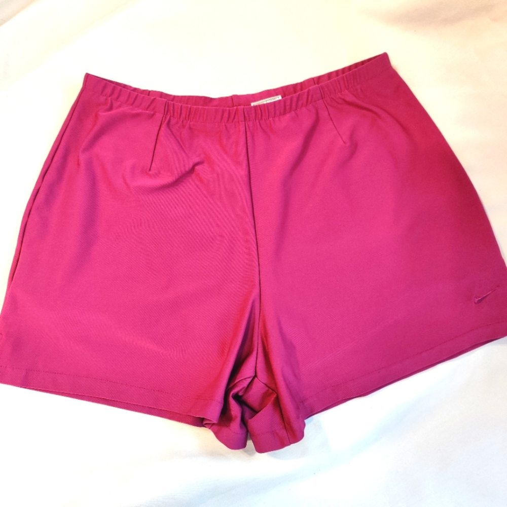 Nike Running Fuchsia shorts M